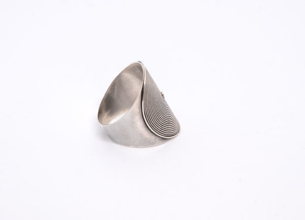 Whispering Winds Ring with Corded Circle Design